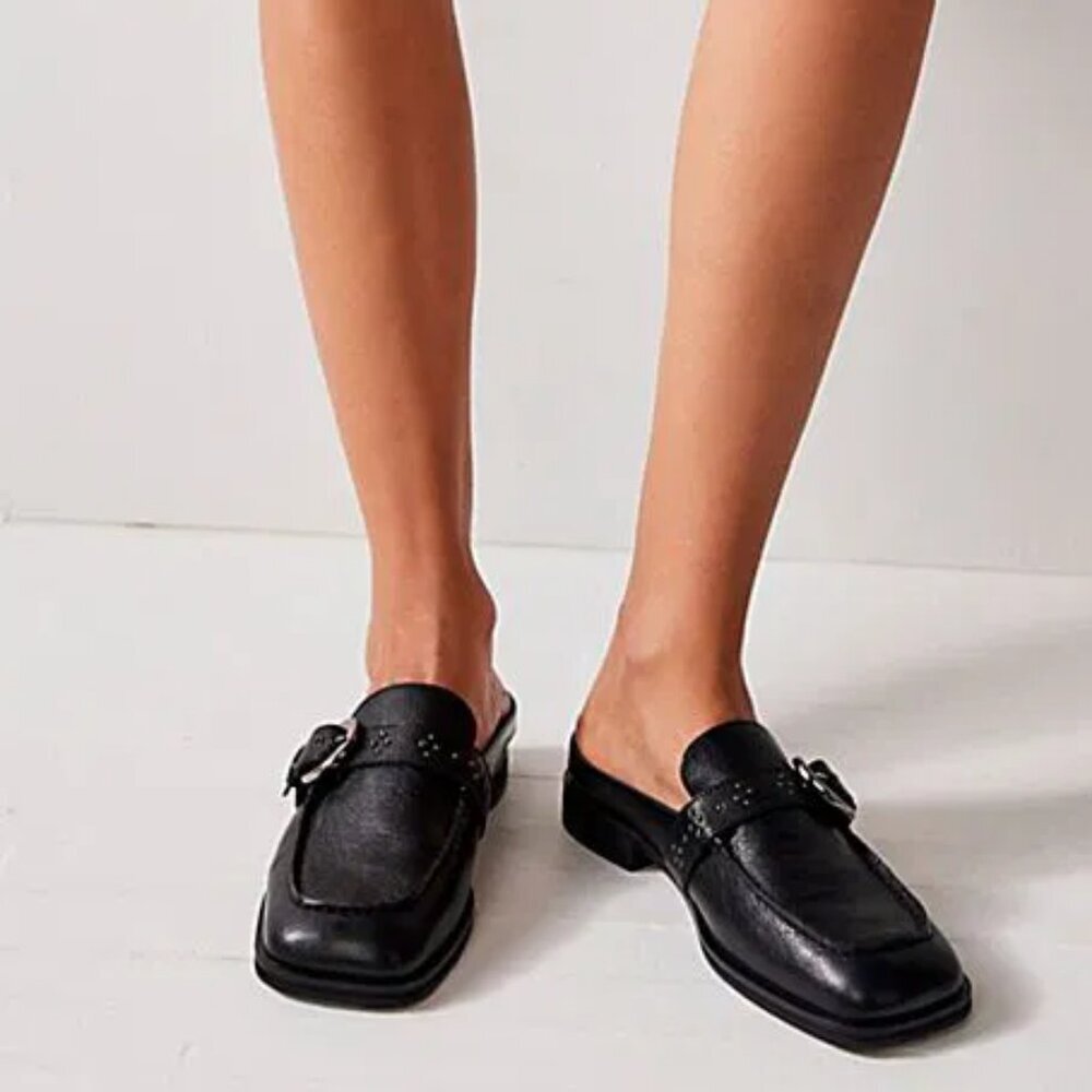 Free People Mazie Moc Toe Mule Black Leather size 37-7 Slip On New without Box.